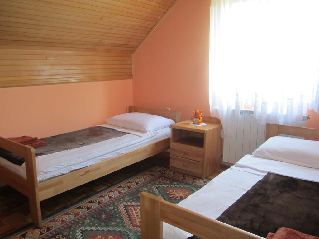 Guest House Sveti Marko Gacka Otočac Eksteriør billede