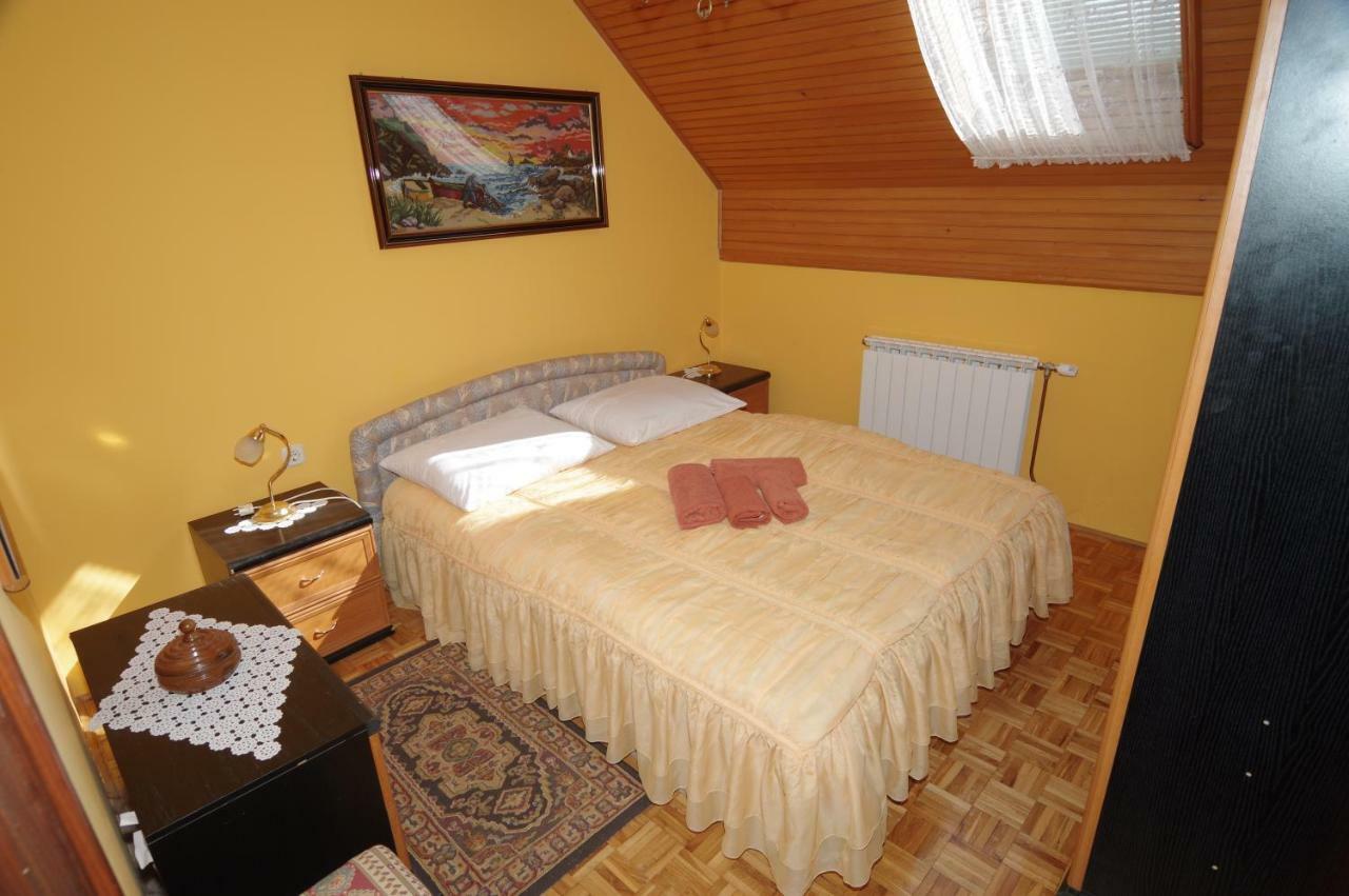 Guest House Sveti Marko Gacka Otočac Eksteriør billede